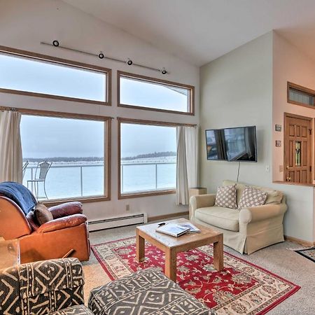 Spacious Family Home With Deck And Million-Dollar View Anchorage Extérieur photo