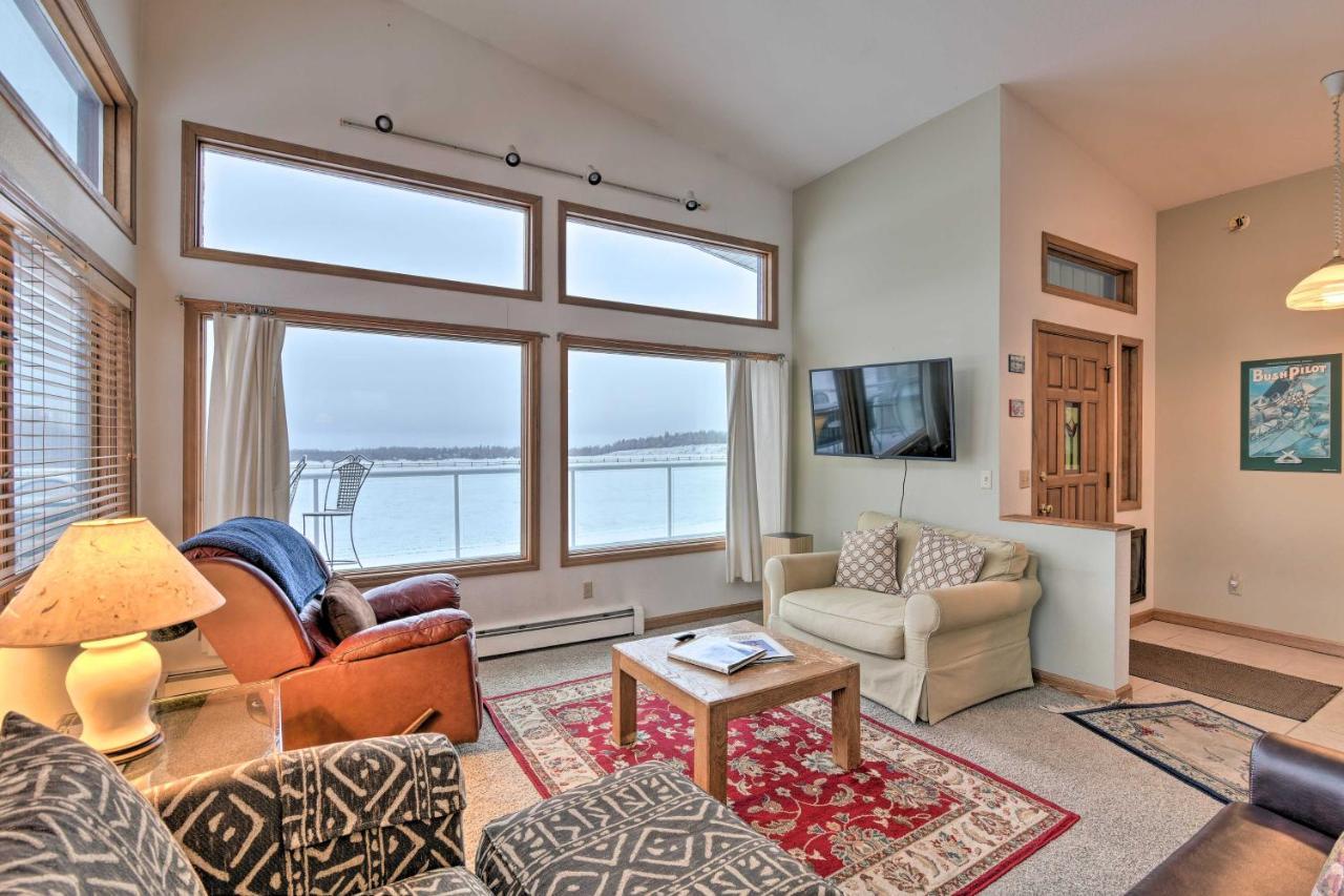 Spacious Family Home With Deck And Million-Dollar View Anchorage Extérieur photo