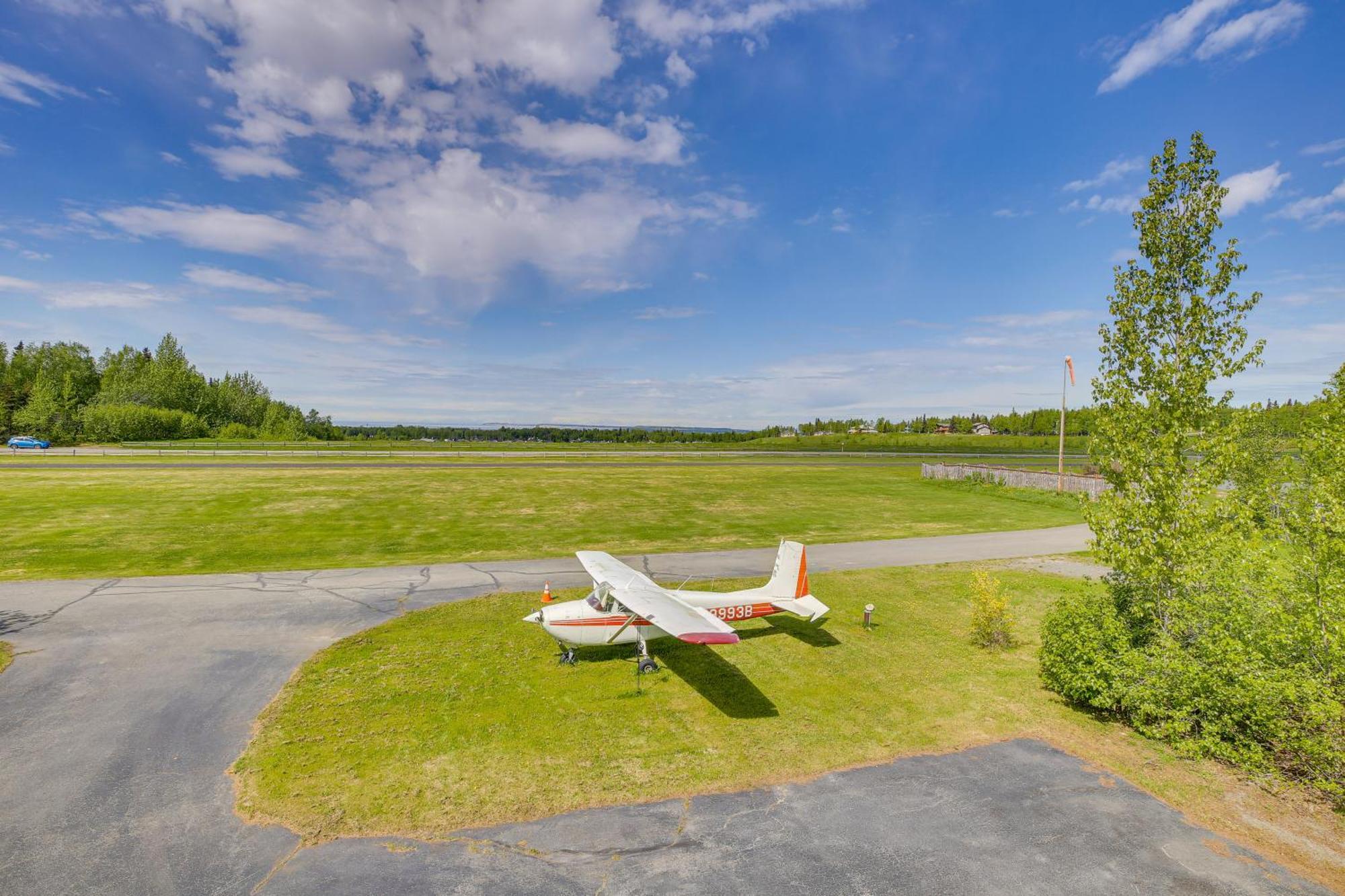 Spacious Family Home With Deck And Million-Dollar View Anchorage Extérieur photo