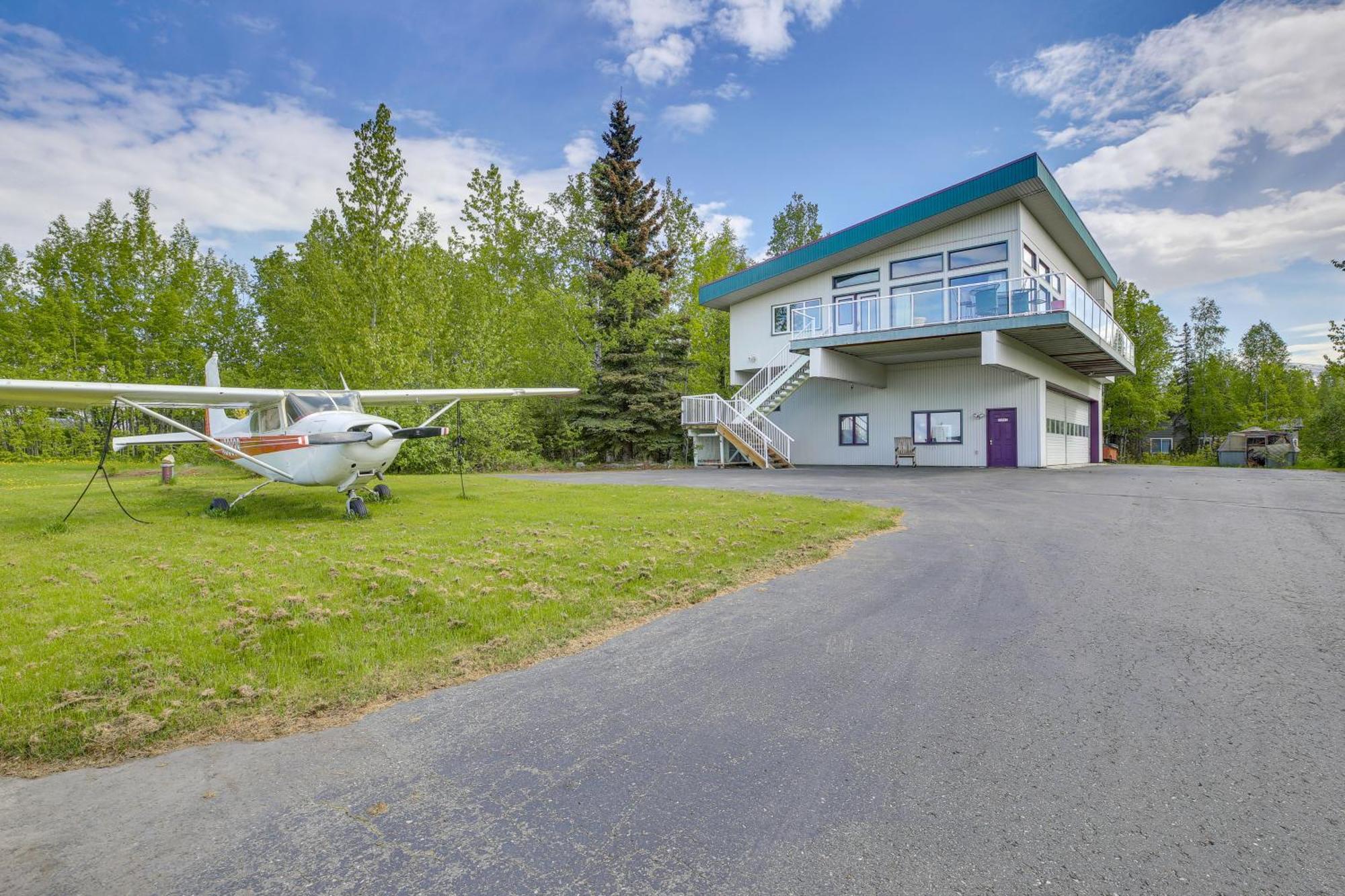 Spacious Family Home With Deck And Million-Dollar View Anchorage Extérieur photo